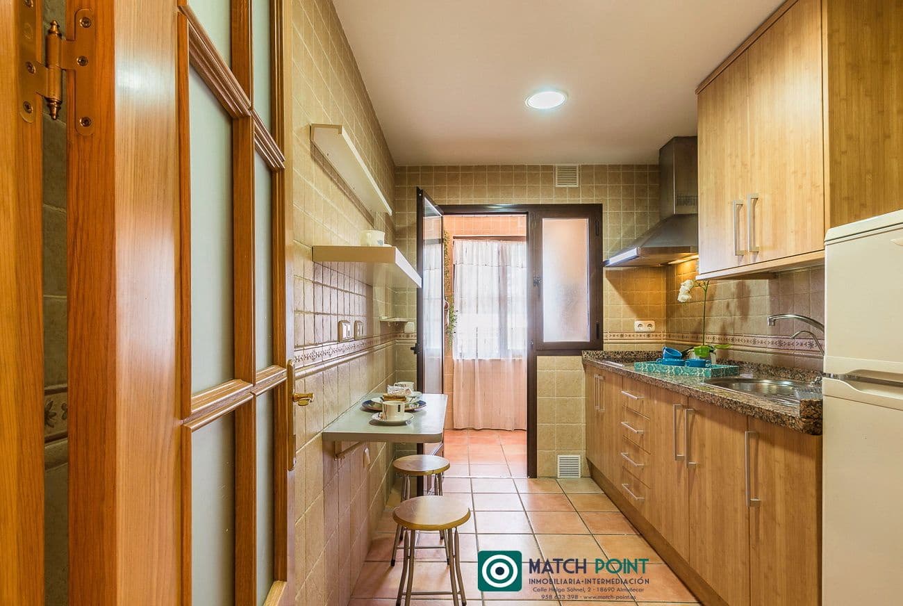 1 sovrum Lägenhet att hyra i Lentegi - 400 € (Ref: 8240599)