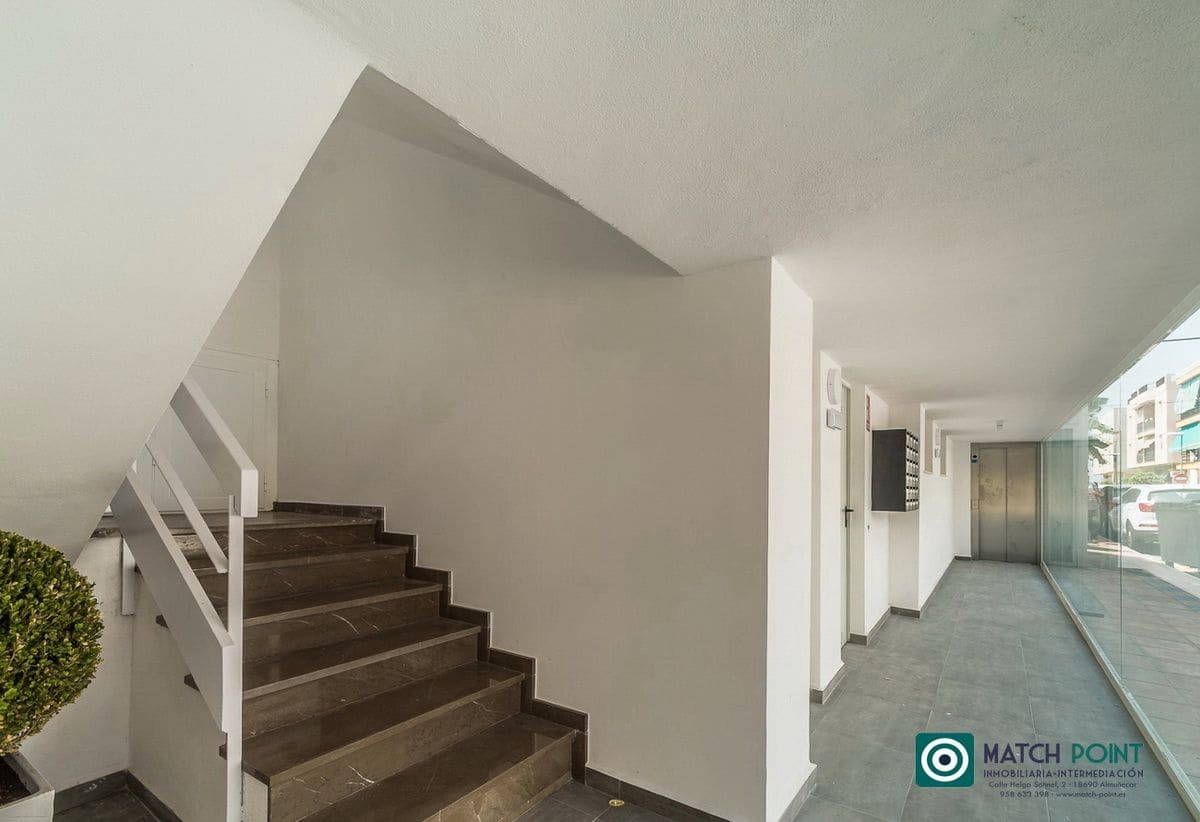 3 bedroom Flat for rent in Almunecar - € 800 (Ref: 8299336)