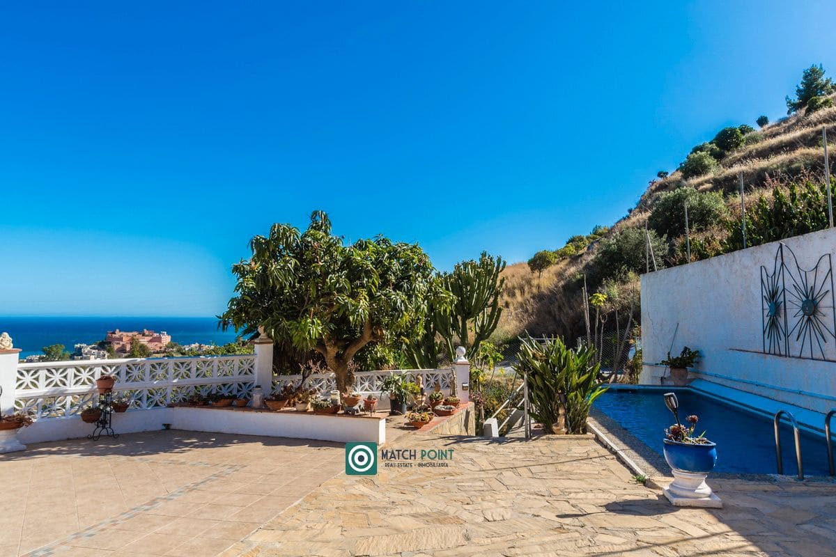 2 soveværelse Finca/Landehus til salg i Almunecar med swimmingpool - € 320.000 (Ref: 8360872)