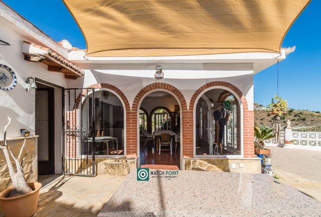 2 sovrum Finca/Hus på landet till salu i Almuñécar med pool - 320 000 € (Ref: 8360872)