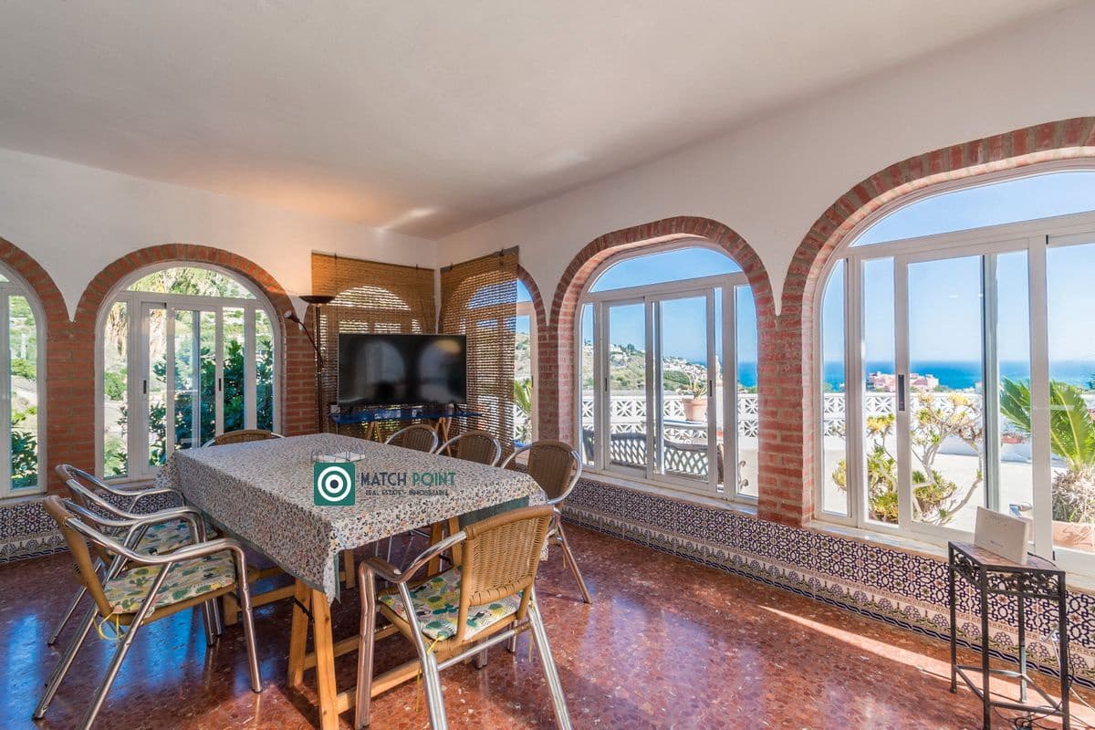 2 soveværelse Finca/Landehus til salg i Almunecar med swimmingpool - € 320.000 (Ref: 8360872)