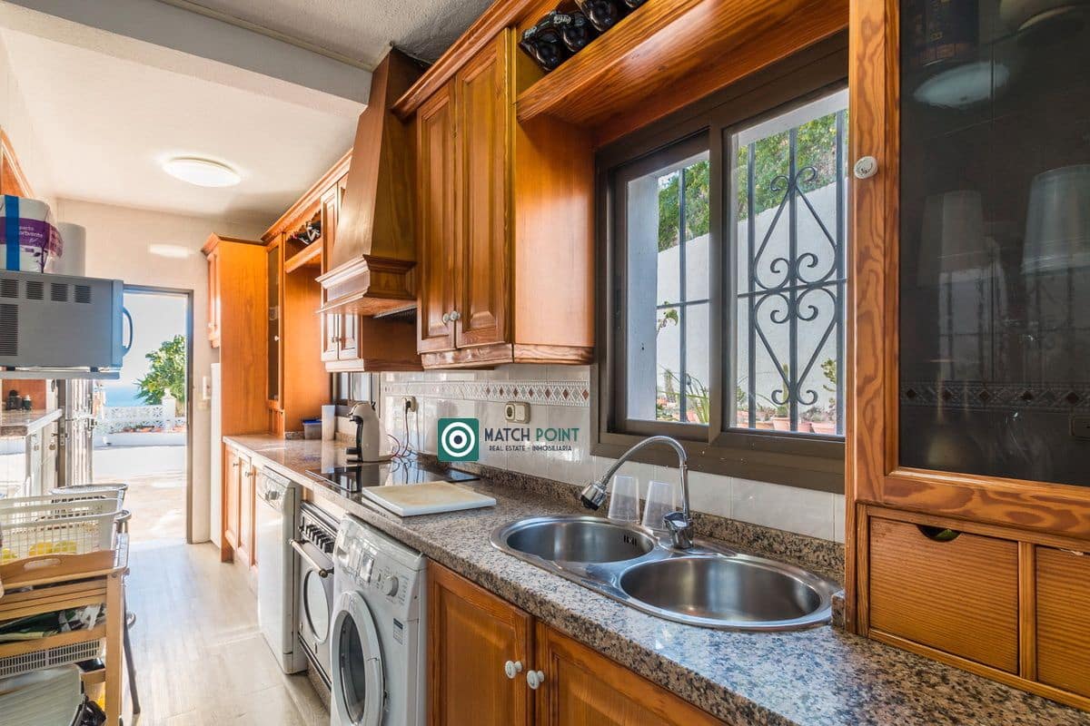 2 soveværelse Finca/Landehus til salg i Almunecar med swimmingpool - € 320.000 (Ref: 8360872)