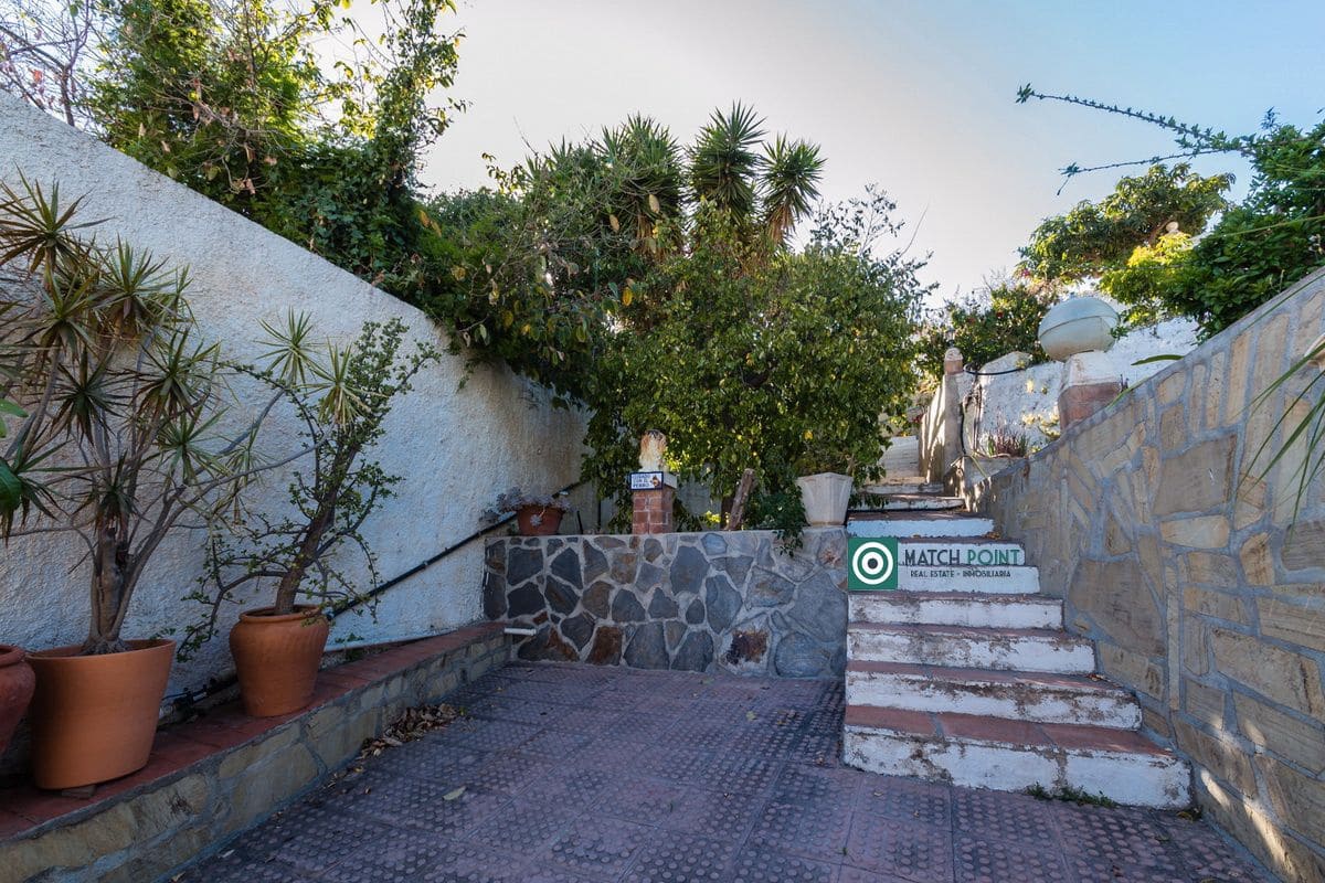 2 soveværelse Finca/Landehus til salg i Almunecar med swimmingpool - € 320.000 (Ref: 8360872)