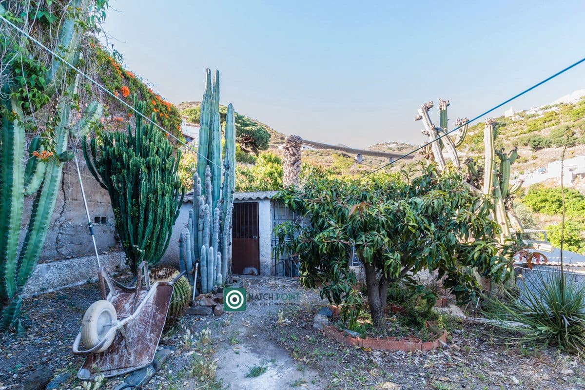 2 soveværelse Finca/Landehus til salg i Almunecar med swimmingpool - € 320.000 (Ref: 8360872)