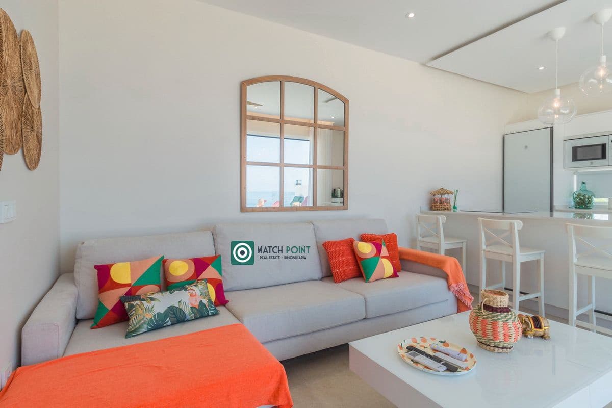 Villa/Maison de 2 chambres à louer à Almunecar - 1 500 € (Ref: 8447460)