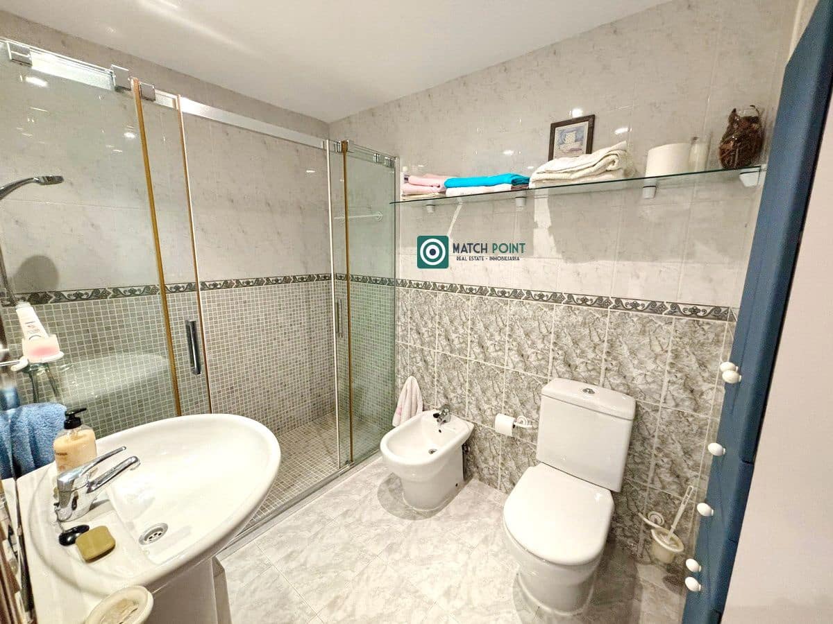 2 soverom Leilighet til leie i Almunecar med garasje - € 750 (Ref: 8491477)