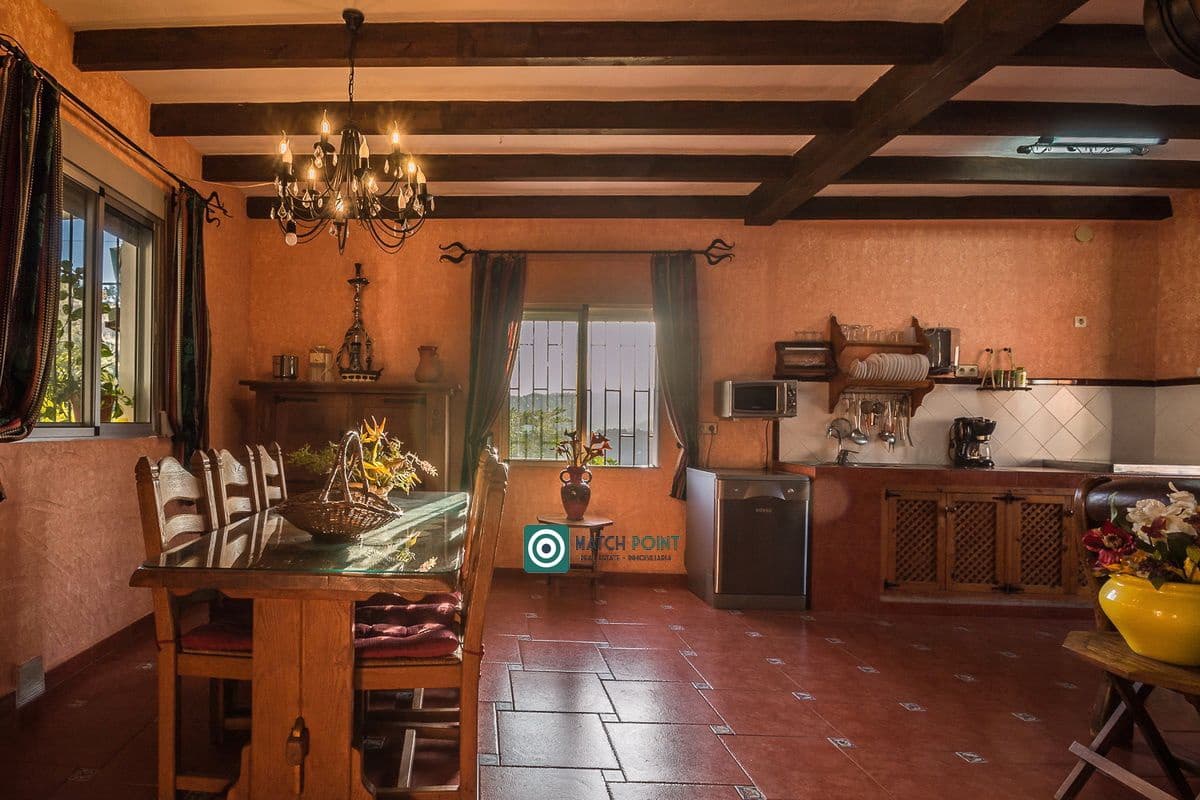 3 soveværelse Finca/Landehus til salg i Jete - € 530.000 (Ref: 8548000)