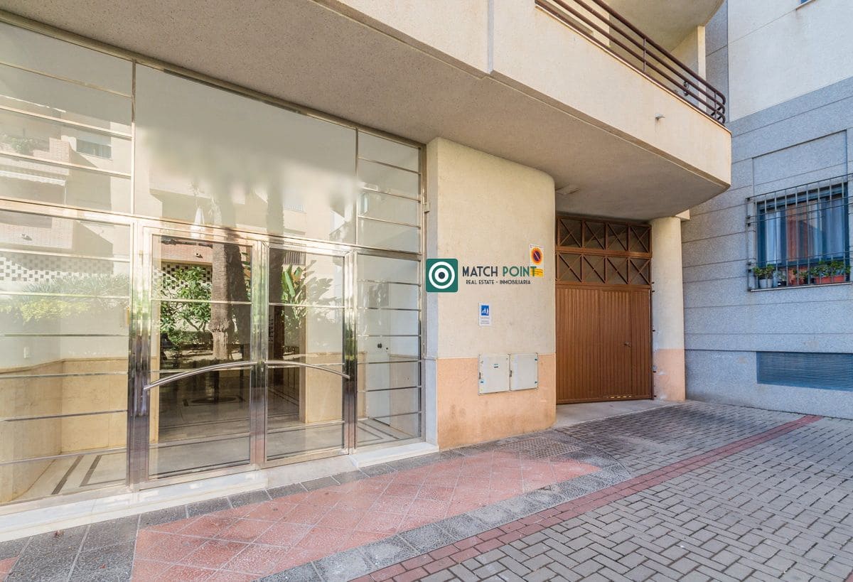 3 soveværelse Lejlighed til leje i Almunecar - € 1.100 (Ref: 8596248)