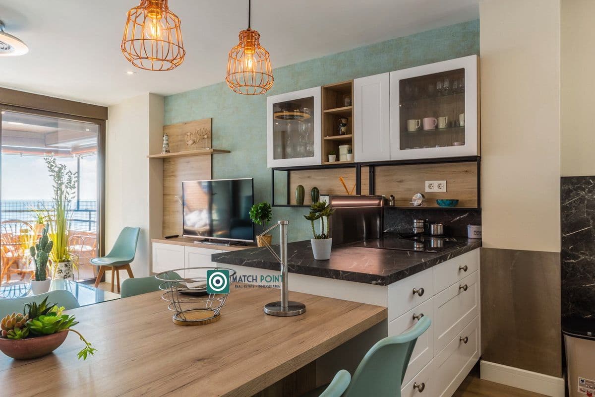 3 soveværelse Lejlighed til leje i Almunecar - € 1.200 (Ref: 8635564)