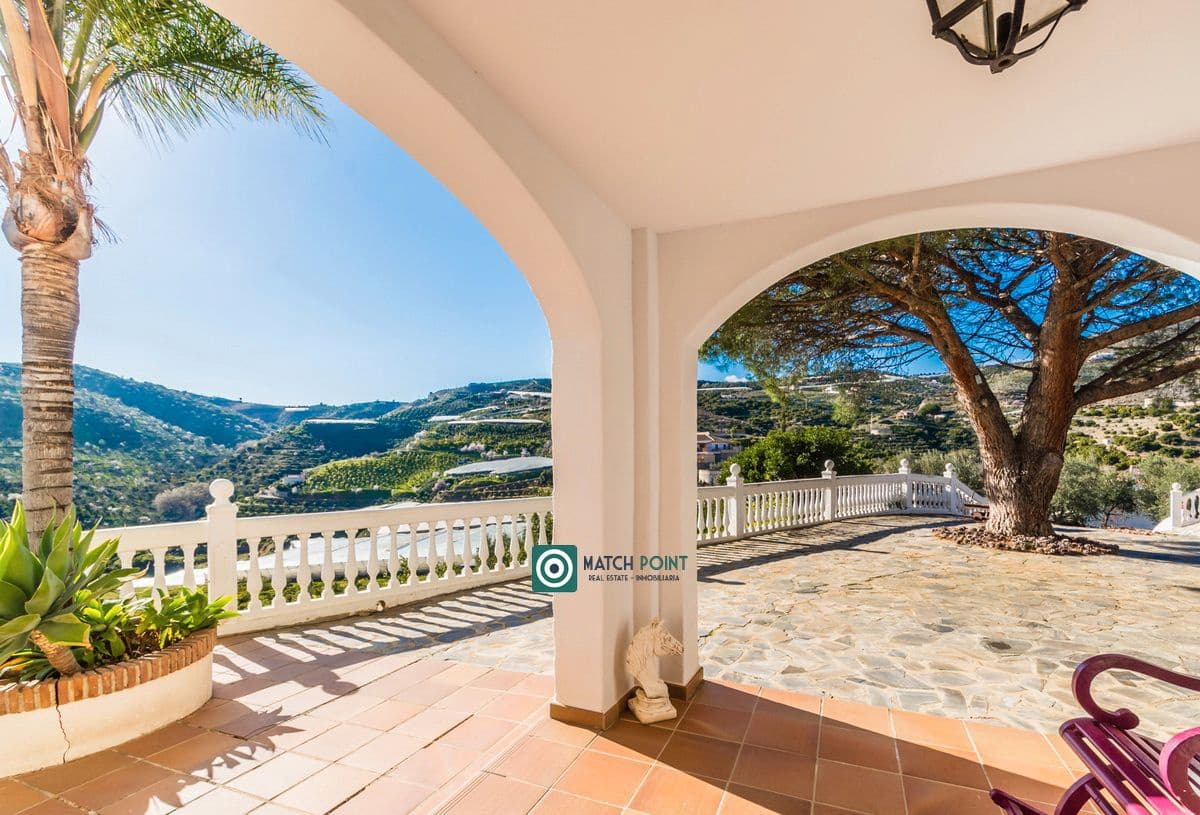 5 soveværelse Finca/Landehus til salg i Itrabo - € 1.485.000 (Ref: 8826366)