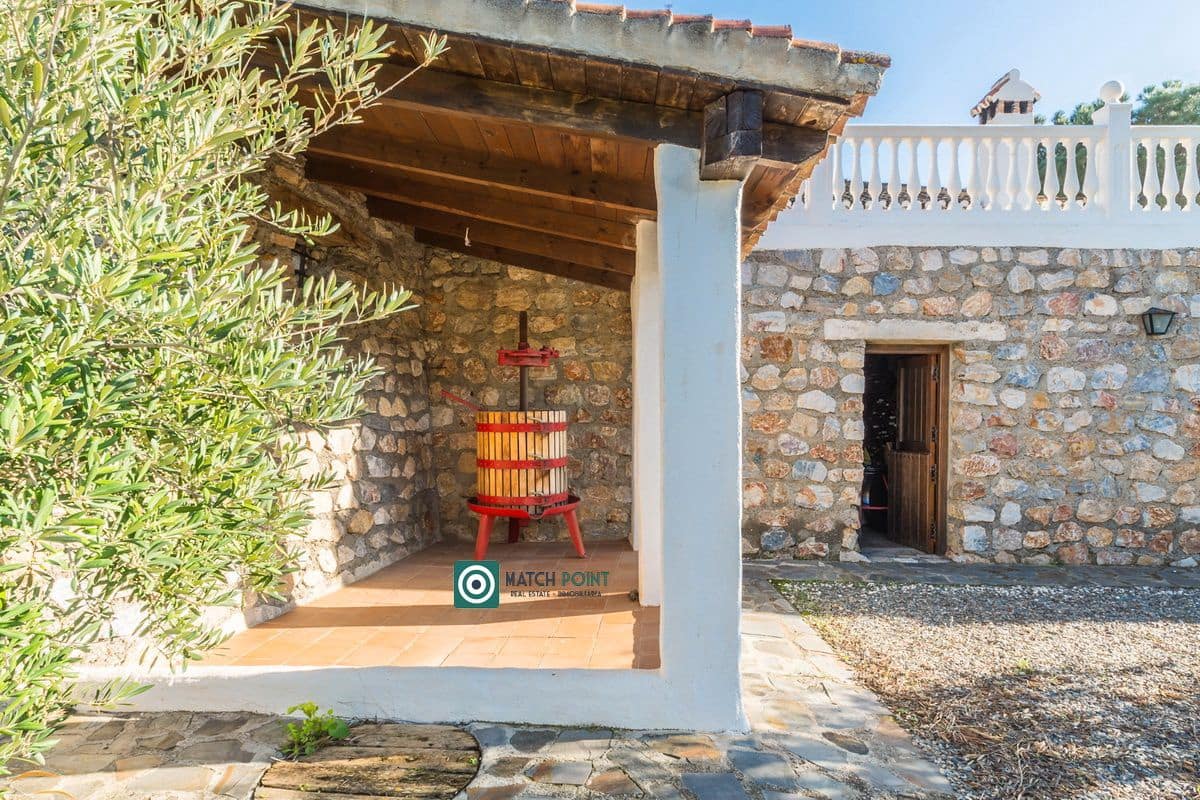 5 soveværelse Finca/Landehus til salg i Itrabo - € 1.485.000 (Ref: 8826366)