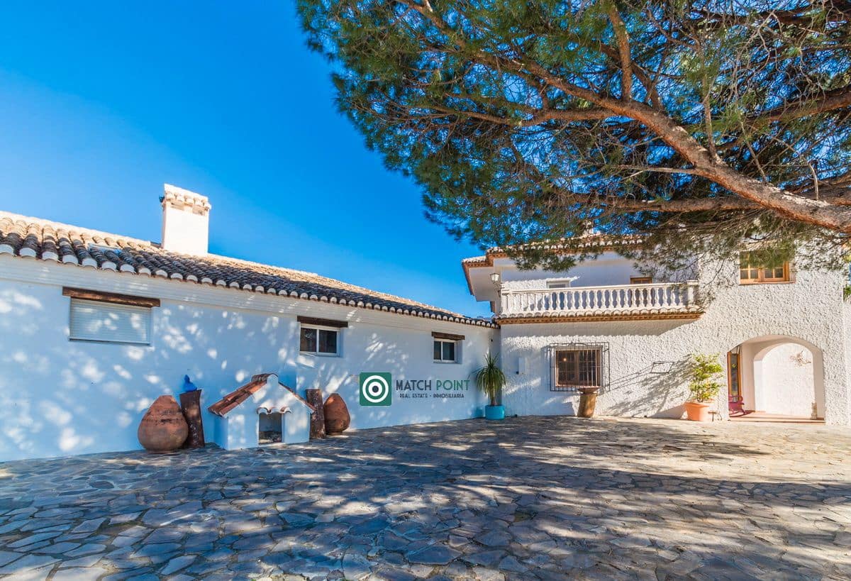 5 soveværelse Finca/Landehus til salg i Itrabo - € 1.485.000 (Ref: 8826366)