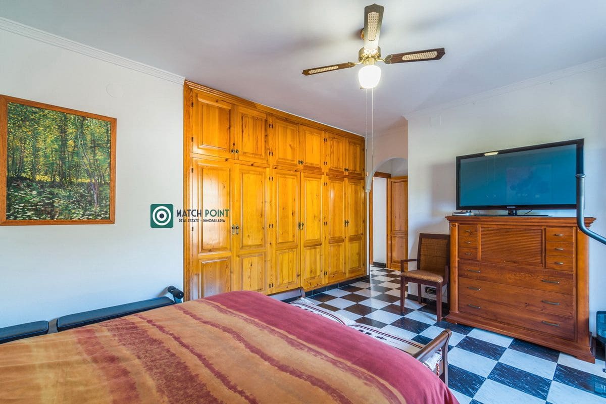 5 soveværelse Finca/Landehus til salg i Itrabo - € 1.485.000 (Ref: 8826366)