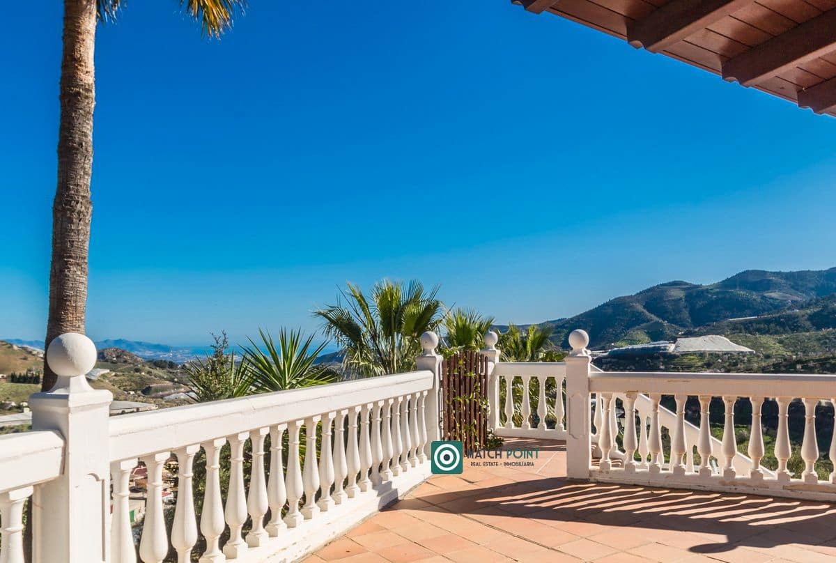 5 soveværelse Finca/Landehus til salg i Itrabo - € 1.485.000 (Ref: 8826366)