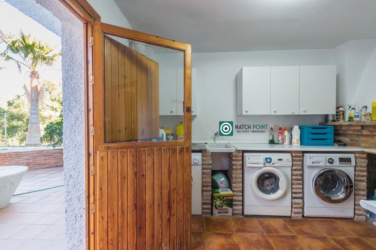 5 soveværelse Finca/Landehus til salg i Itrabo - € 1.485.000 (Ref: 8826366)