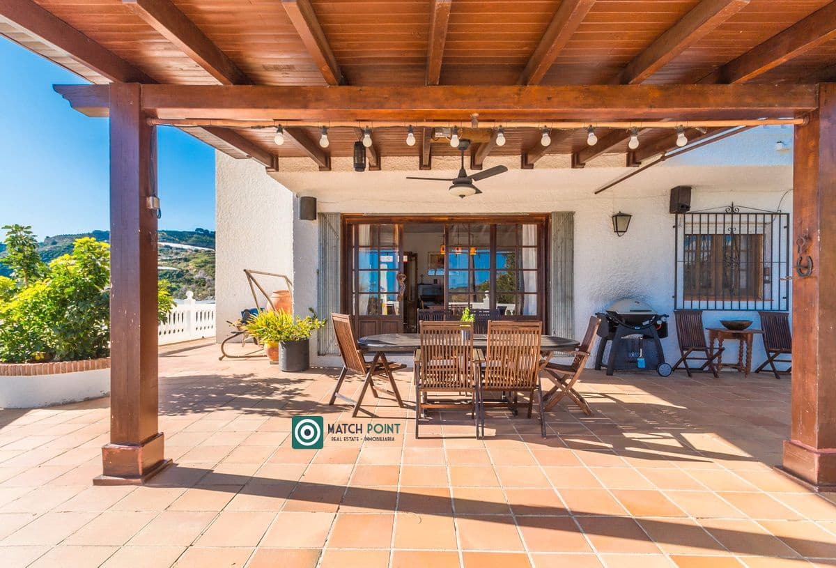 5 soveværelse Finca/Landehus til salg i Itrabo - € 1.485.000 (Ref: 8826366)