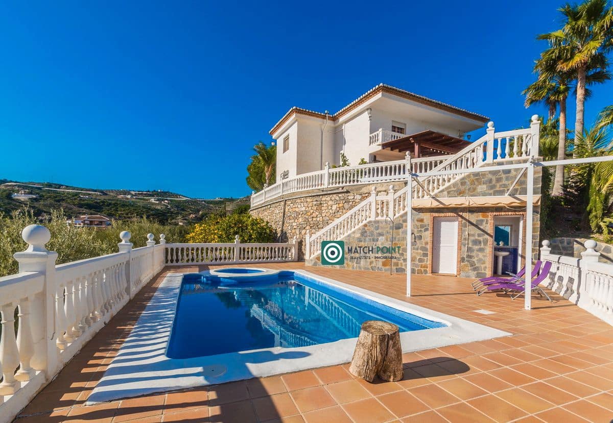 5 soveværelse Finca/Landehus til salg i Itrabo - € 1.485.000 (Ref: 8826366)