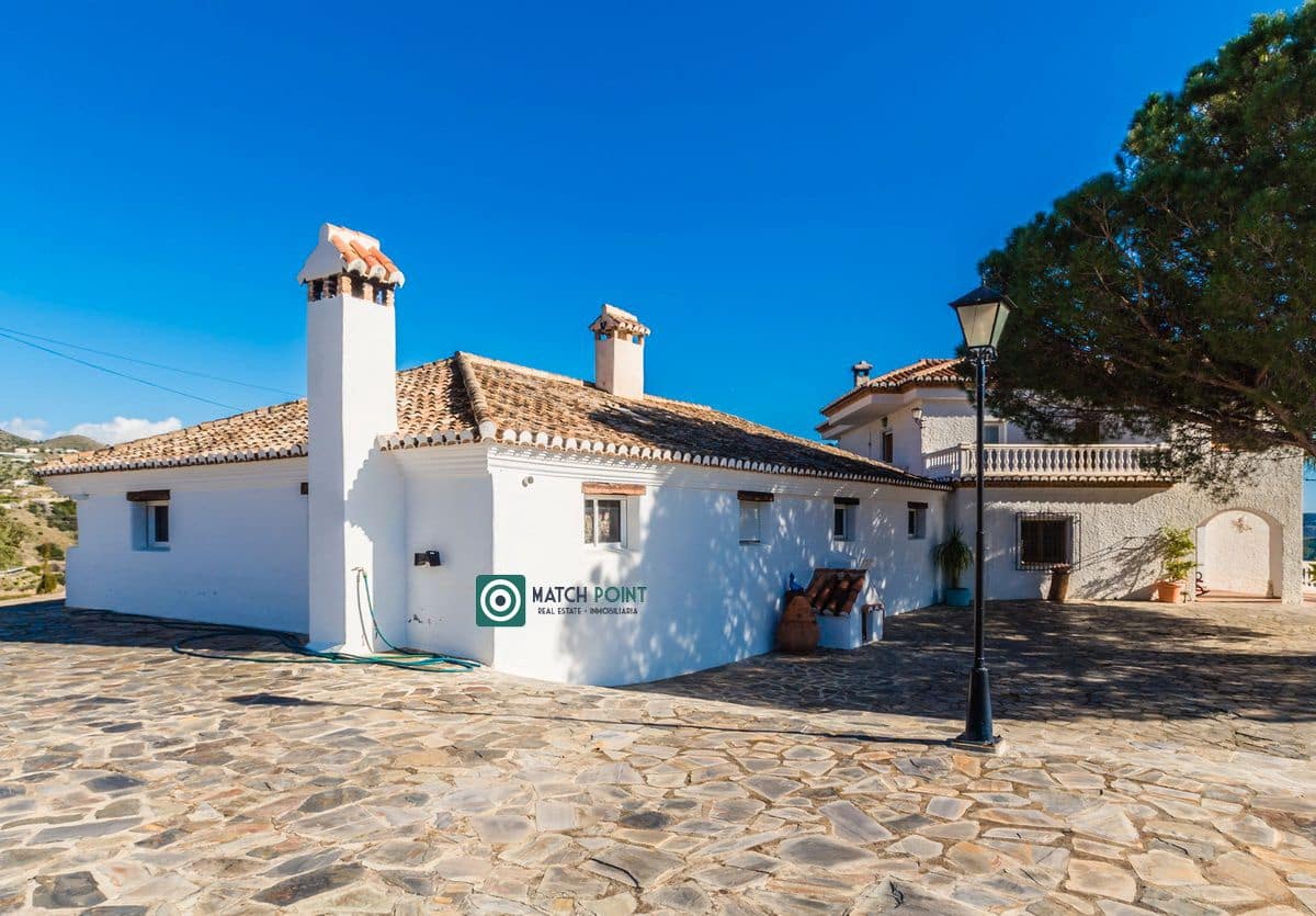 5 soveværelse Finca/Landehus til salg i Itrabo - € 1.485.000 (Ref: 8826366)