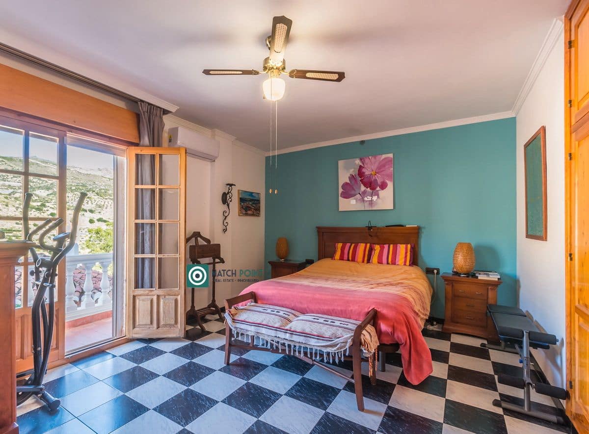 5 soveværelse Finca/Landehus til salg i Itrabo - € 1.485.000 (Ref: 8826366)