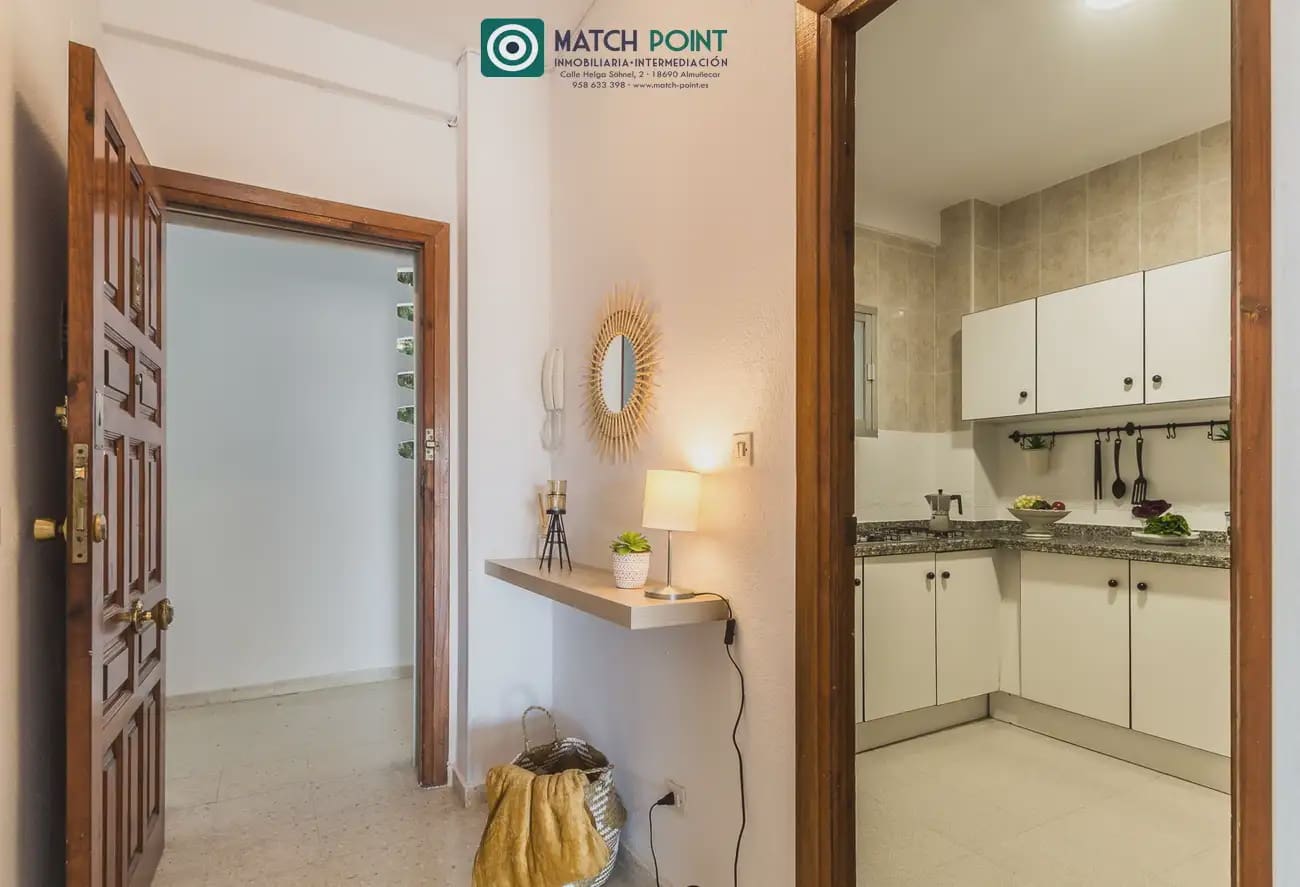 Piso de 3 habitaciones en Almuñécar en alquiler con piscina - 750 € (Ref: 8909652)