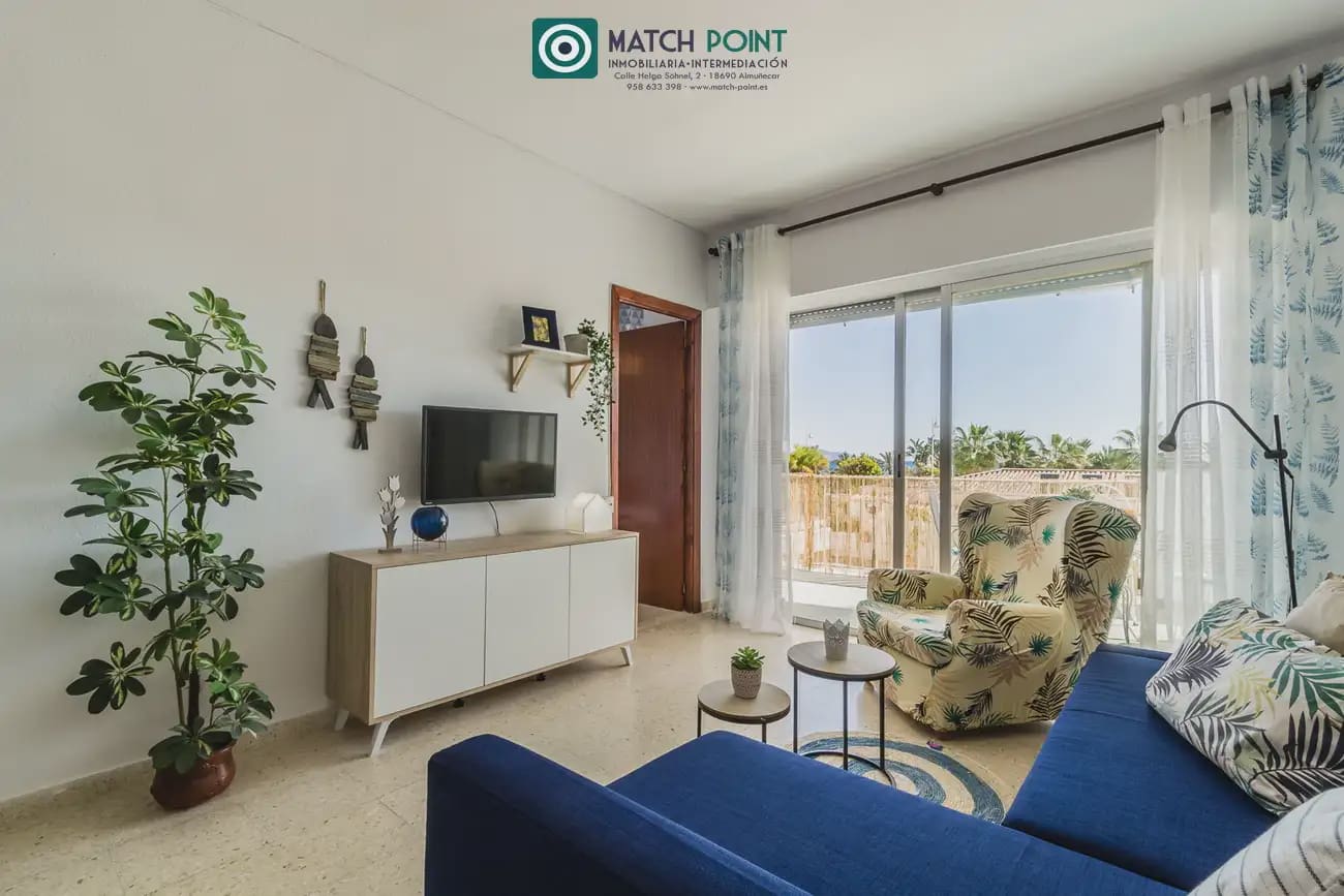 Piso de 3 habitaciones en Almuñécar en alquiler con piscina - 750 € (Ref: 8909652)