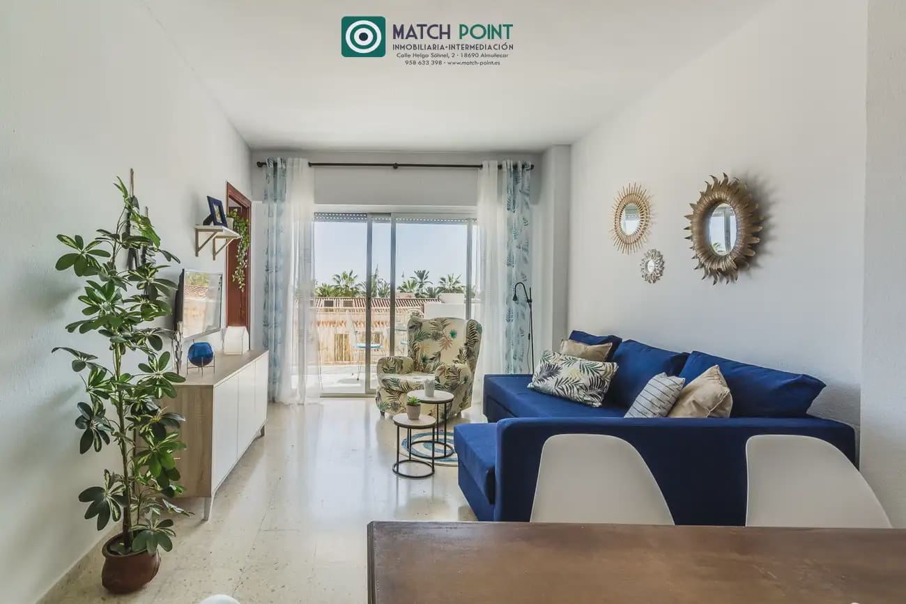 Piso de 3 habitaciones en Almuñécar en alquiler con piscina - 750 € (Ref: 8909652)