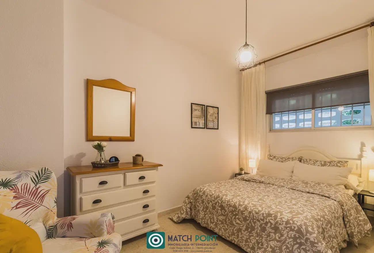 Piso de 3 habitaciones en Almuñécar en alquiler con piscina - 750 € (Ref: 8909652)