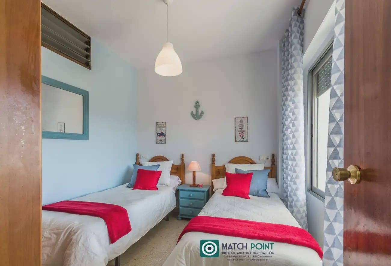Piso de 3 habitaciones en Almuñécar en alquiler con piscina - 750 € (Ref: 8909652)