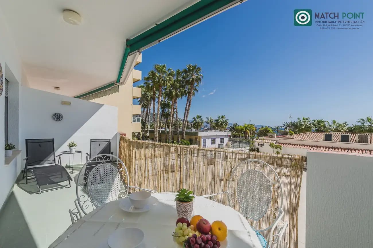 Piso de 3 habitaciones en Almuñécar en alquiler con piscina - 750 € (Ref: 8909652)