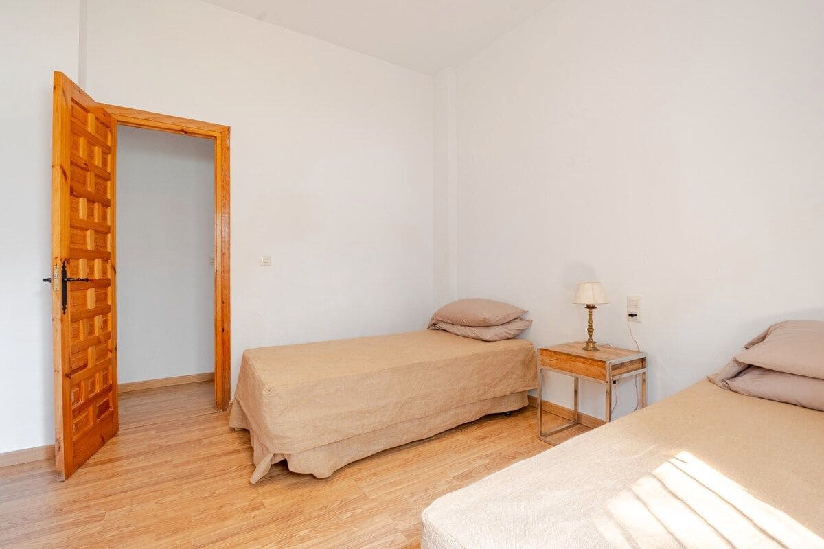 3 soveværelse Villa til leje i Almunecar - € 1.250 (Ref: 8932869)