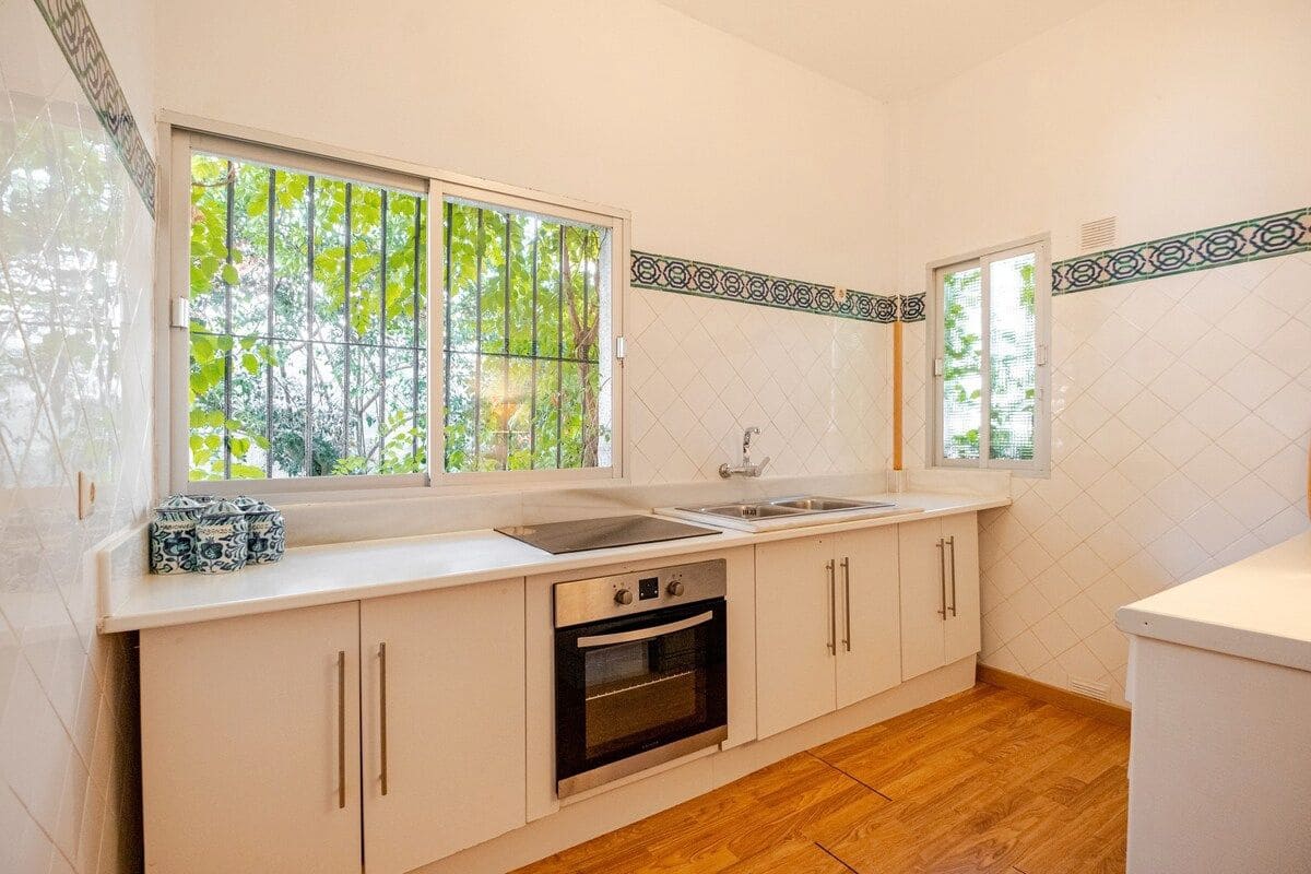 3 soveværelse Villa til leje i Almunecar - € 1.250 (Ref: 8932869)