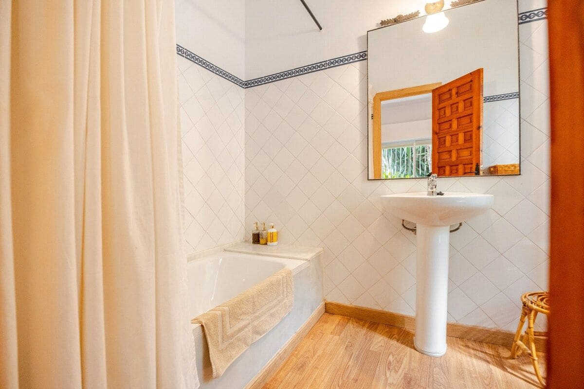 3 soveværelse Villa til leje i Almunecar - € 1.250 (Ref: 8932869)