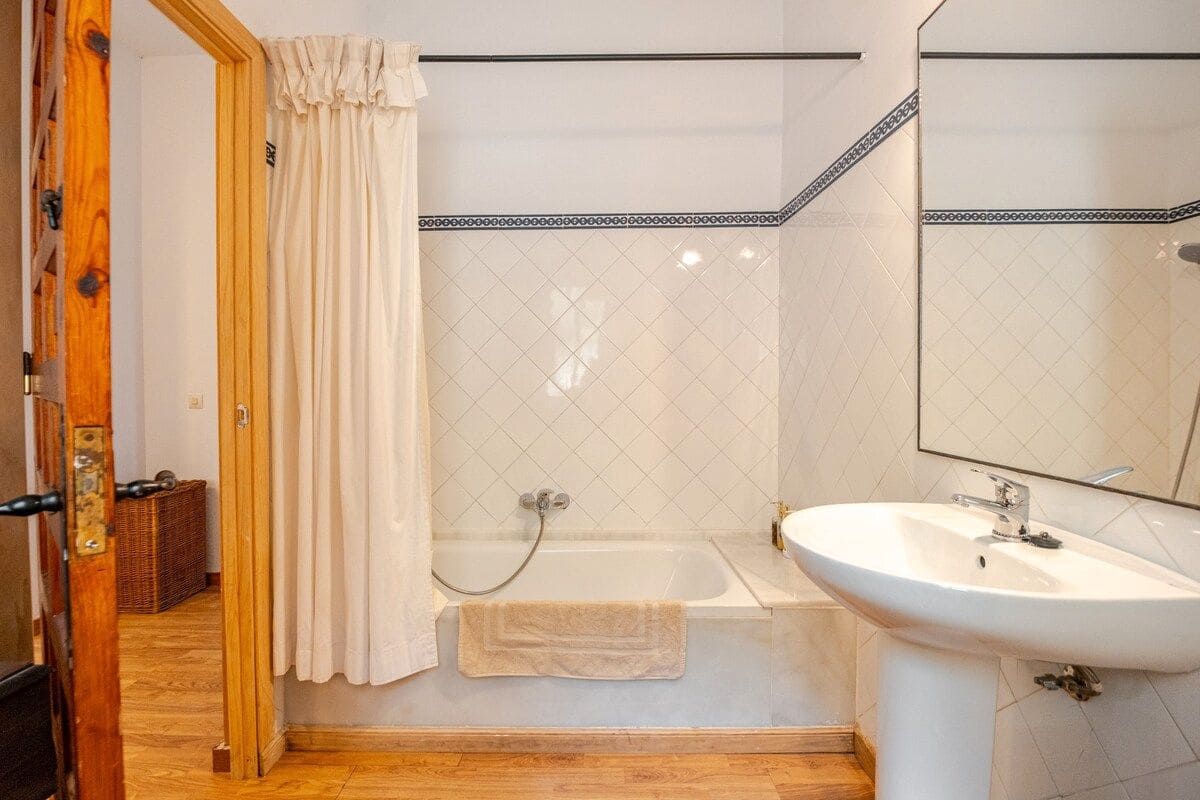 3 soveværelse Villa til leje i Almunecar - € 1.250 (Ref: 8932869)