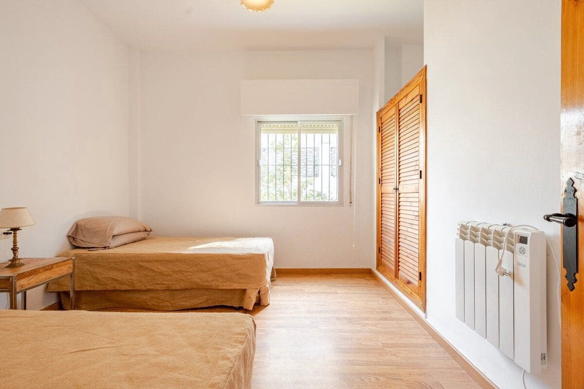 3 soveværelse Villa til leje i Almunecar - € 1.250 (Ref: 8932869)