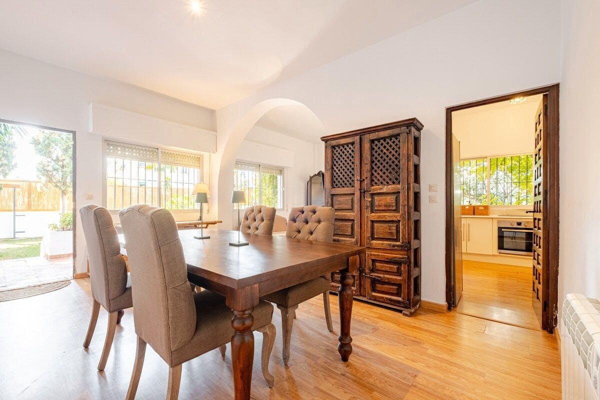 3 soveværelse Villa til leje i Almunecar - € 1.250 (Ref: 8932869)