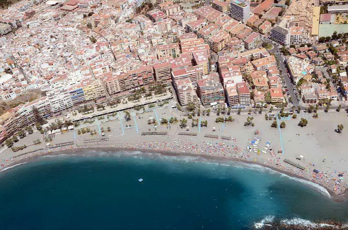 3 soveværelse Villa til leje i Almunecar - € 1.250 (Ref: 8932869)