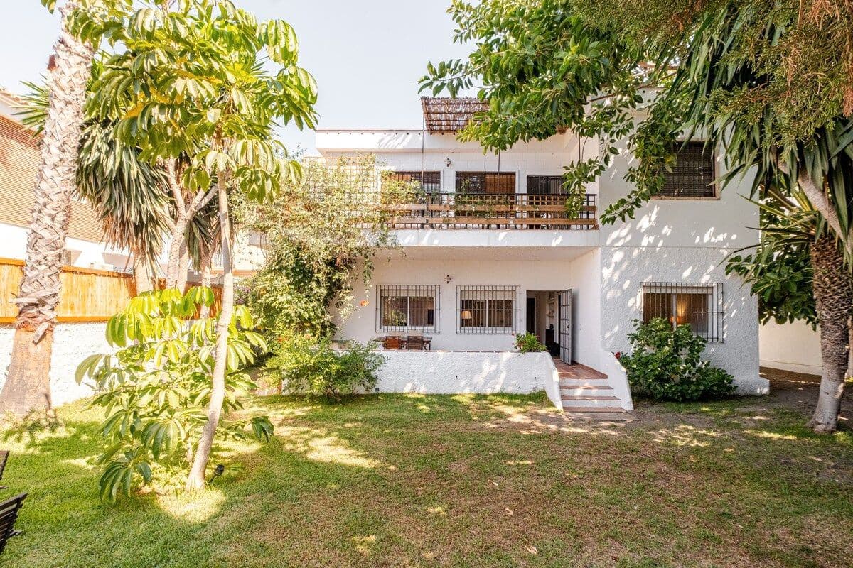 3 soveværelse Villa til leje i Almunecar - € 1.250 (Ref: 8932869)