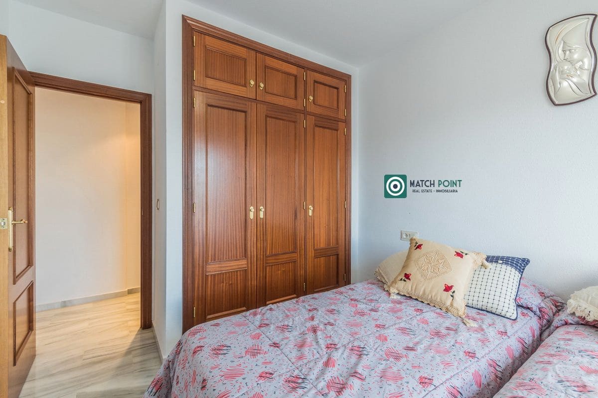 3 soveværelse Lejlighed til leje i Almunecar - € 950 (Ref: 8989884)