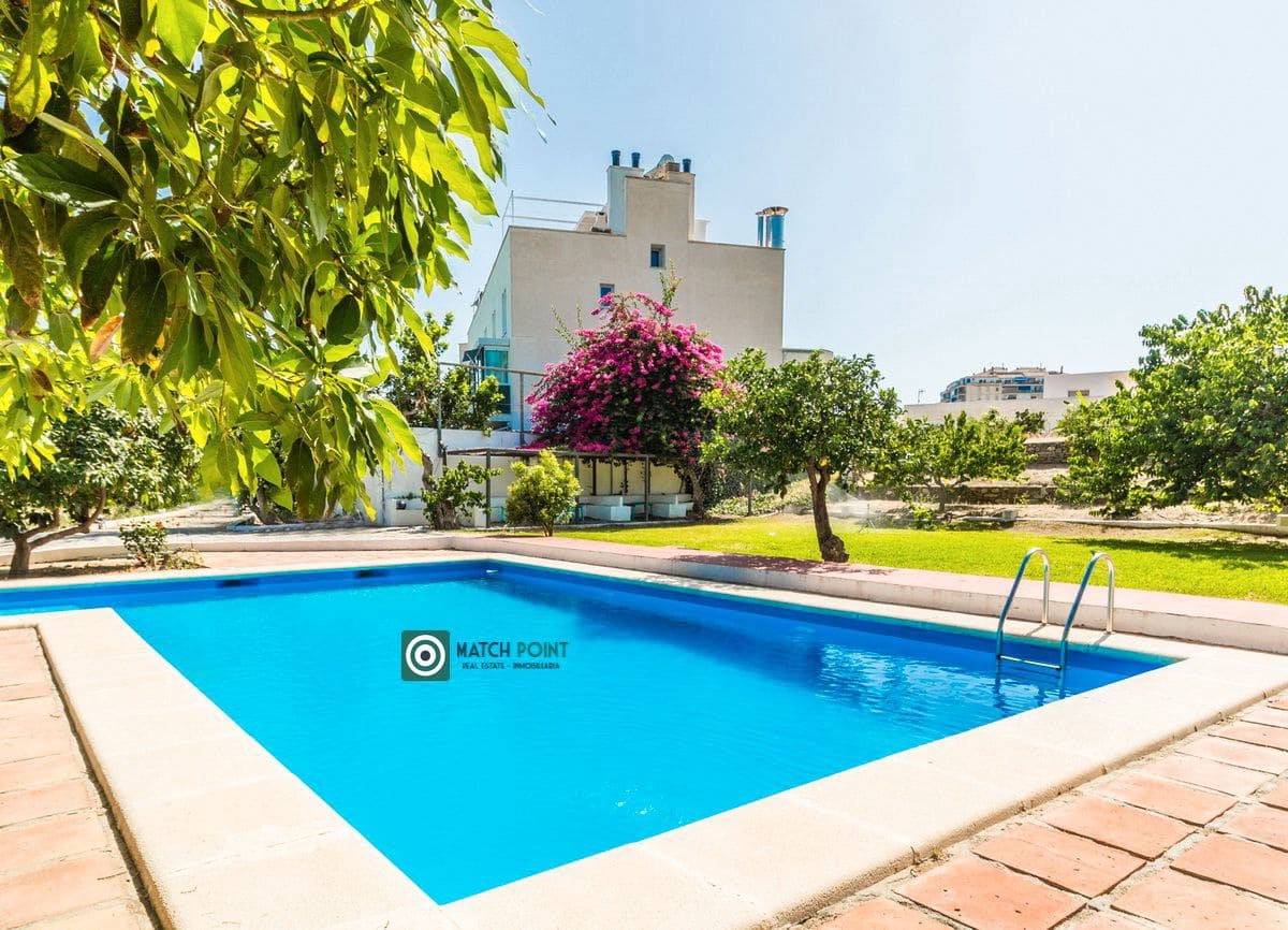 5 soveværelse Villa til leje i Almunecar - € 2.500 (Ref: 9127229)