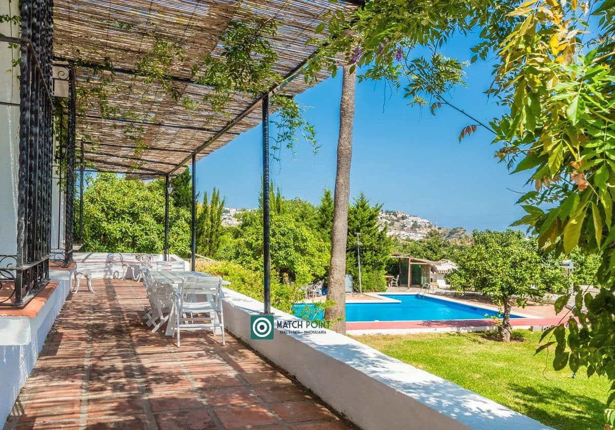 5 soveværelse Villa til leje i Almunecar - € 2.500 (Ref: 9127229)