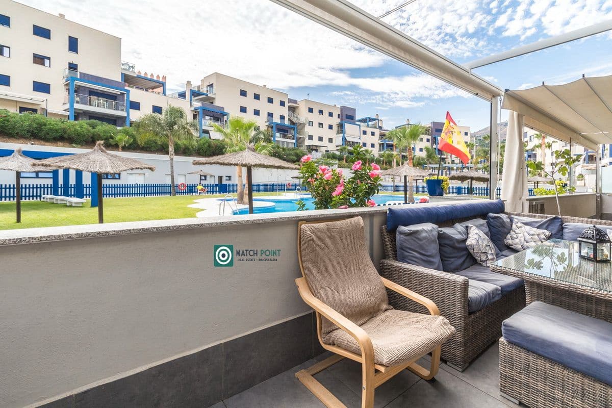 2 soverom Leilighet til leie i Almunecar med svømmebasseng garasje - € 950 (Ref: 9148112)