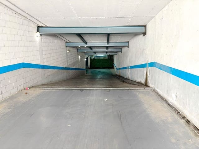 Garage til salg i Almuñécar - € 39.500 (Ref: 9191365)