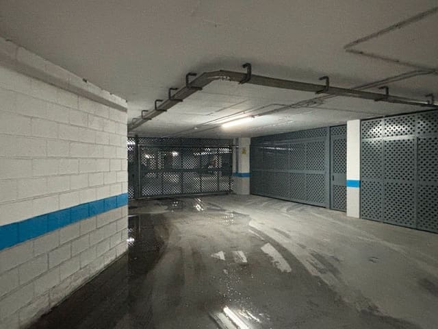 Garage til salg i Almuñécar - € 39.500 (Ref: 9191365)