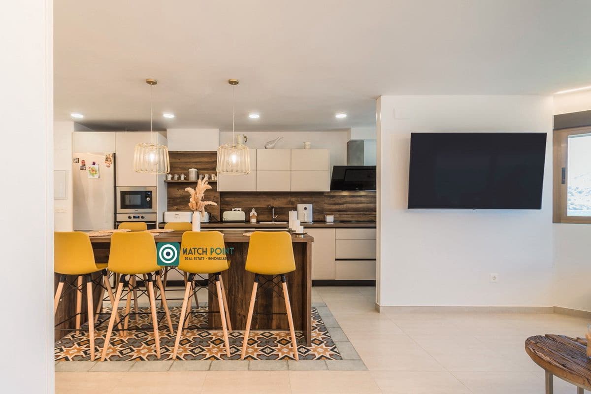 3 soveværelse Lejlighed til leje i Almunecar - € 1.100 (Ref: 9205307)