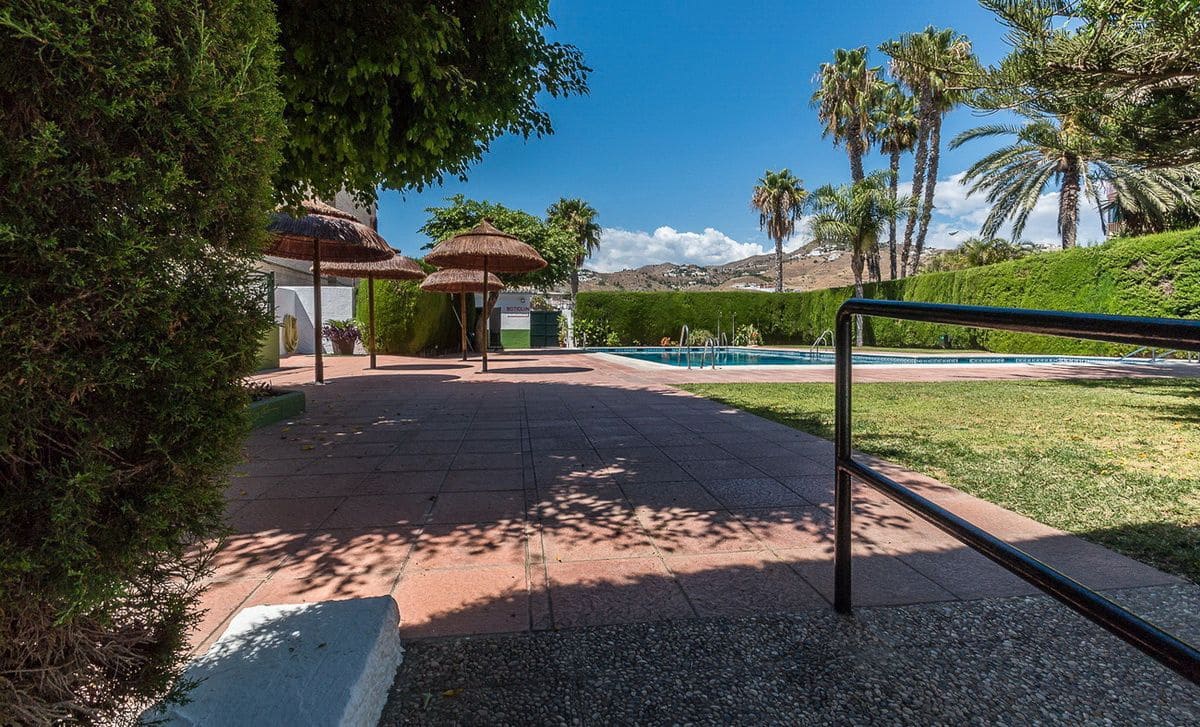 2 soveværelse Lejlighed til leje i Almunecar - € 1.000 (Ref: 9221398)