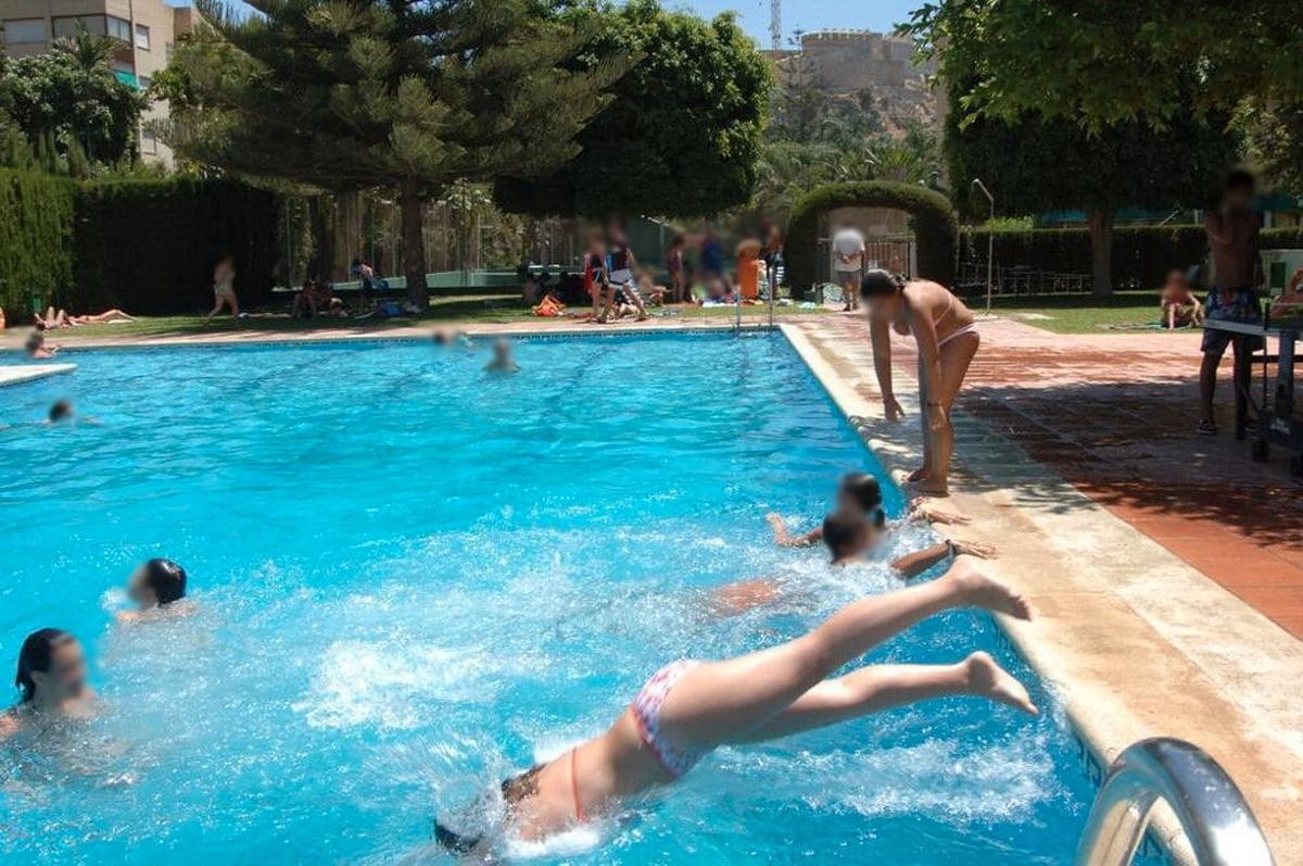 2 soveværelse Lejlighed til leje i Almunecar - € 1.000 (Ref: 9221398)