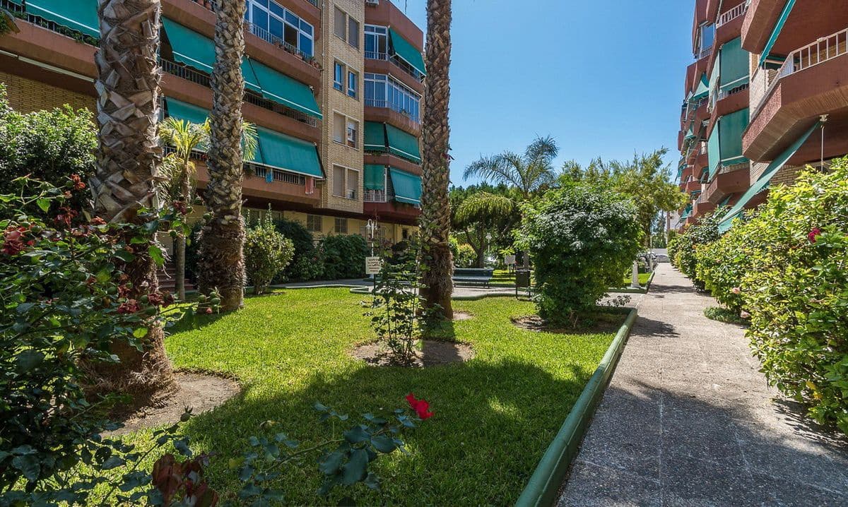 2 soveværelse Lejlighed til leje i Almunecar - € 1.000 (Ref: 9221398)