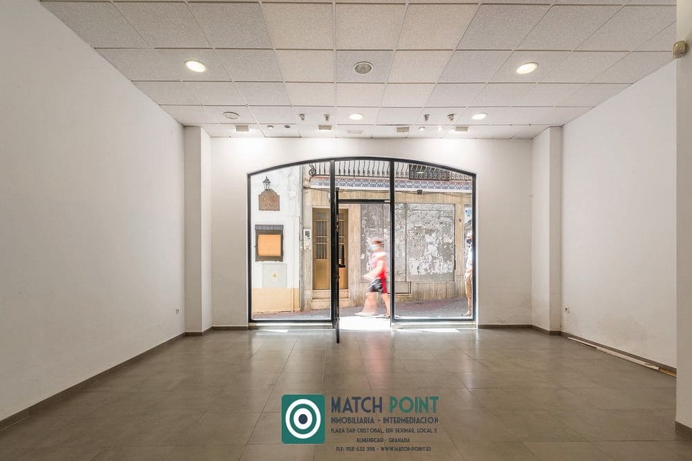 Erhverv til leje i Almunecar - € 400 (Ref: 9255803)