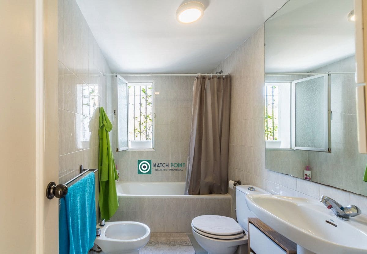 3 quarto Casa em Banda para arrendar em Almunecar - 1 200 € (Ref: 9258013)