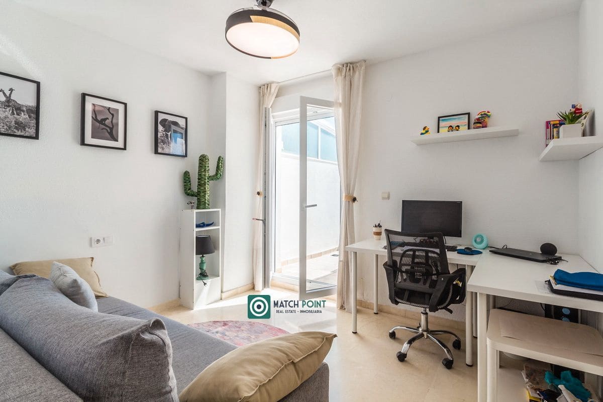 3 quarto Casa em Banda para arrendar em Almunecar - 1 200 € (Ref: 9258013)